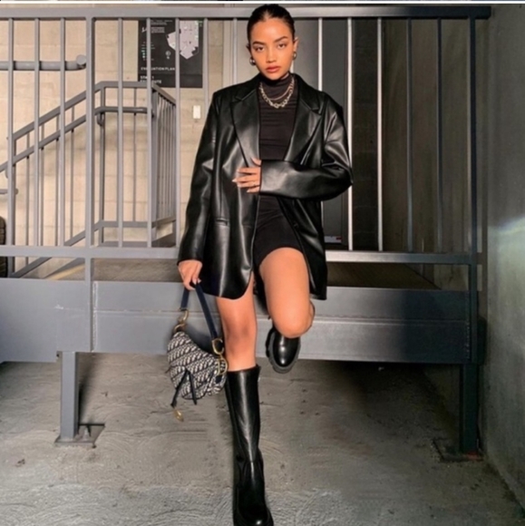 Zara * Oversized Faux Leather Blazer - Picture 2 of 16